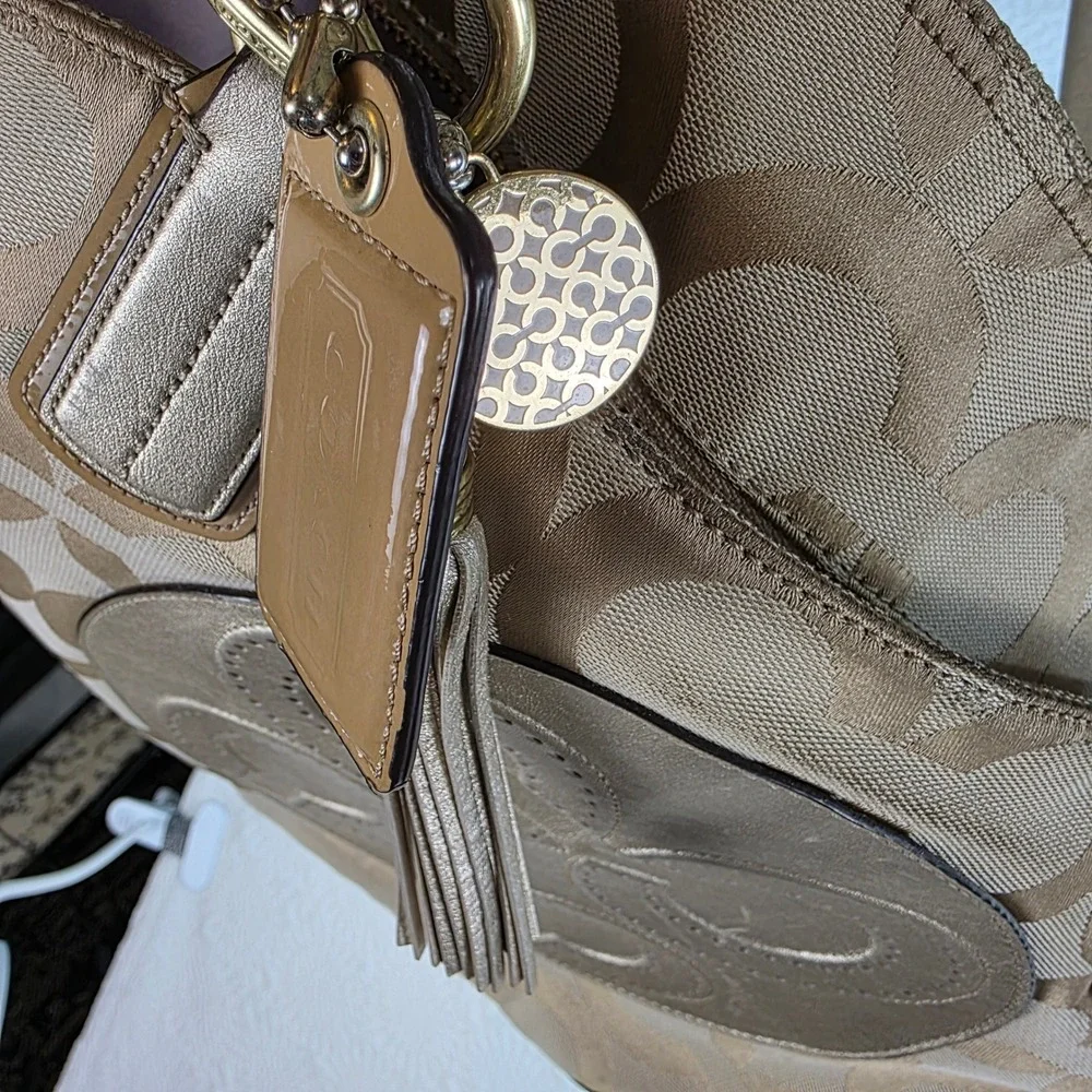 Coach Colette Large Signature Tote Champagne Gold Metallic Leather Bag 16491 - Picture 12 of 12